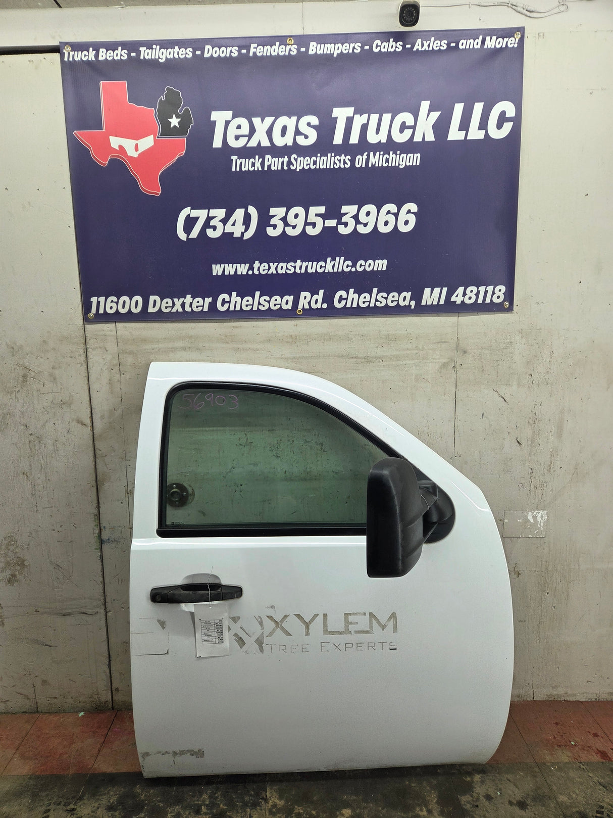 2007-2013 Chevrolet Silverado / GMC Sierra 1500 2500 3500 HD RH Front Passenger Side Door