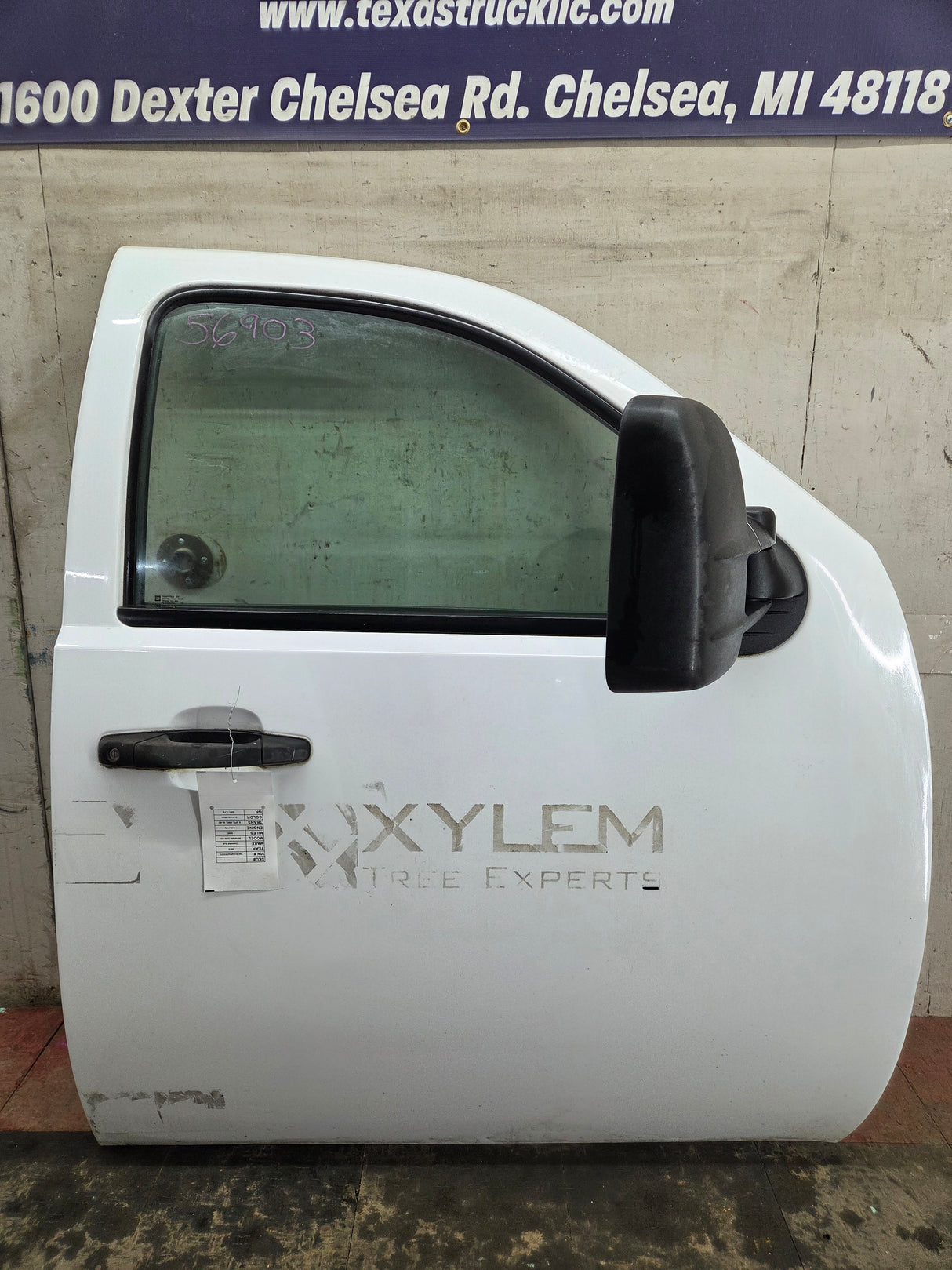 2007-2013 Chevrolet Silverado / GMC Sierra 1500 2500 3500 HD RH Front Passenger Side Door