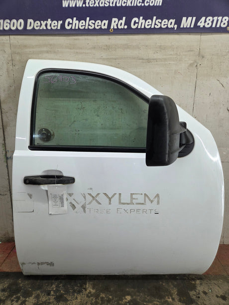 2007-2013 Chevrolet Silverado / GMC Sierra 1500 2500 3500 HD RH Front Passenger Side Door