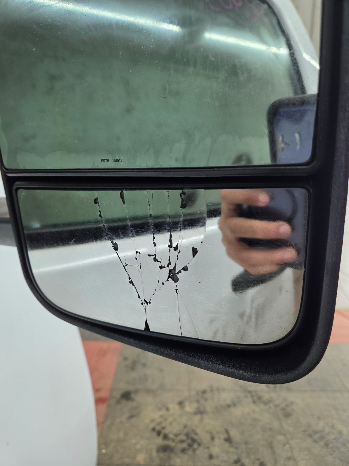 2007-2013 Chevrolet Silverado / GMC Sierra 1500 2500 3500 HD RH Front Passenger Side Door