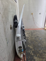 2007-2013 Chevrolet Silverado / GMC Sierra 1500 2500 3500 HD RH Front Passenger Side Door