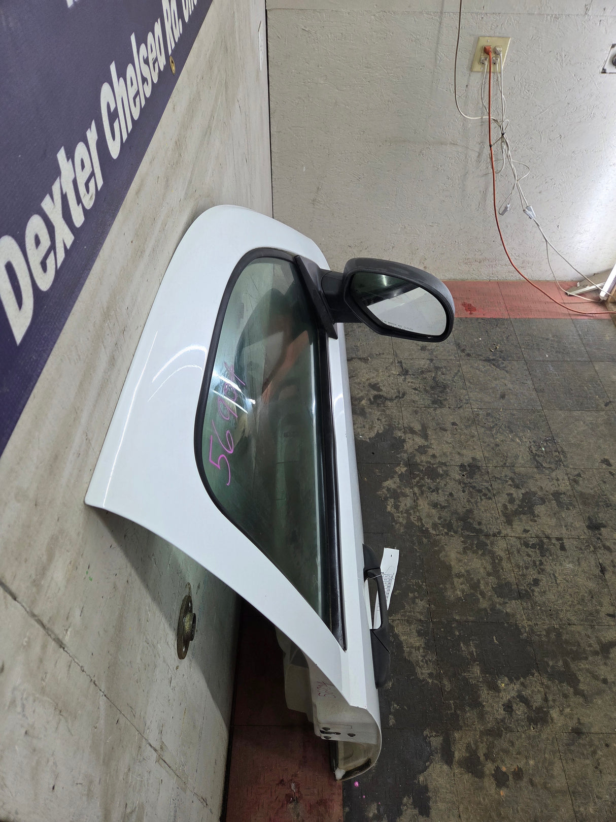 2007-2013 Chevrolet Silverado / GMC Sierra 1500 2500 3500 HD RH Front Passenger Side Door