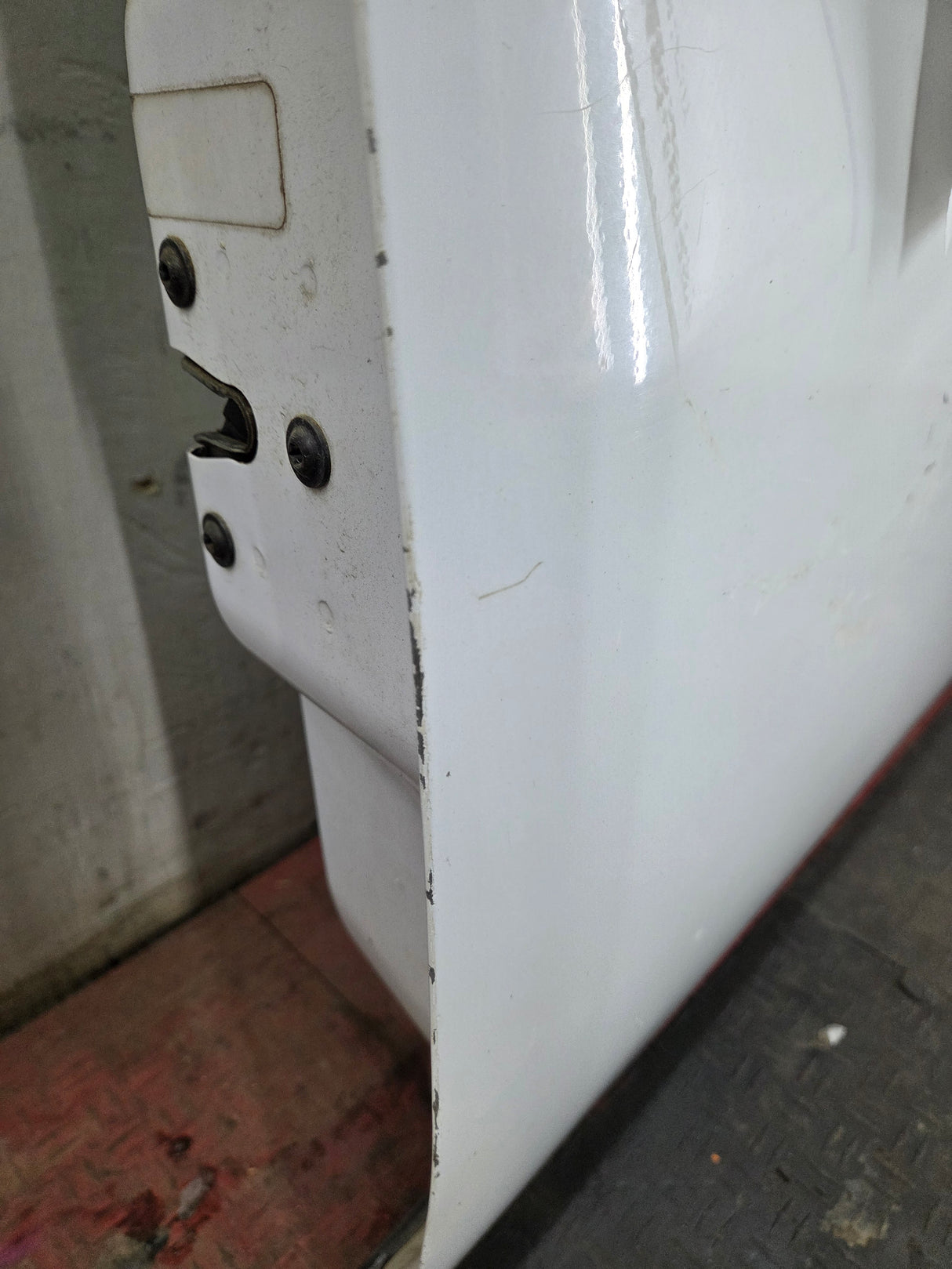 2007-2013 Chevrolet Silverado / GMC Sierra 1500 2500 3500 HD RH Front Passenger Side Door