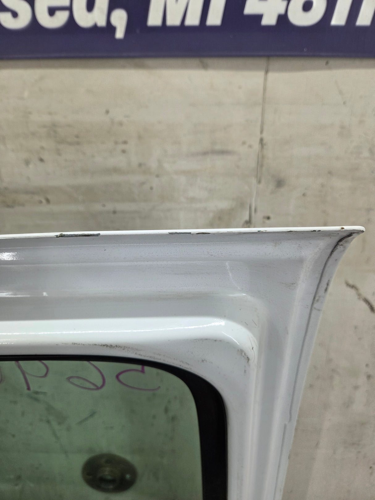 2007-2013 Chevrolet Silverado / GMC Sierra 1500 2500 3500 HD RH Front Passenger Side Door