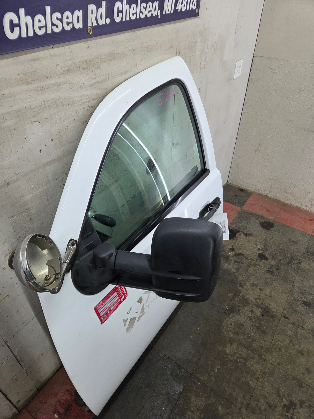 2007-2013 Chevrolet Silverado / GMC Sierra 1500 2500 3500 HD LH Front Driver Side Door