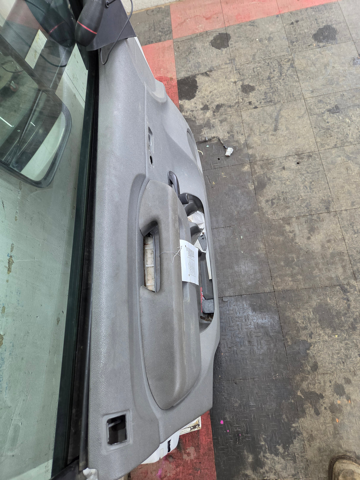 2007-2013 Chevrolet Silverado / GMC Sierra 1500 2500 3500 HD LH Front Driver Side Door