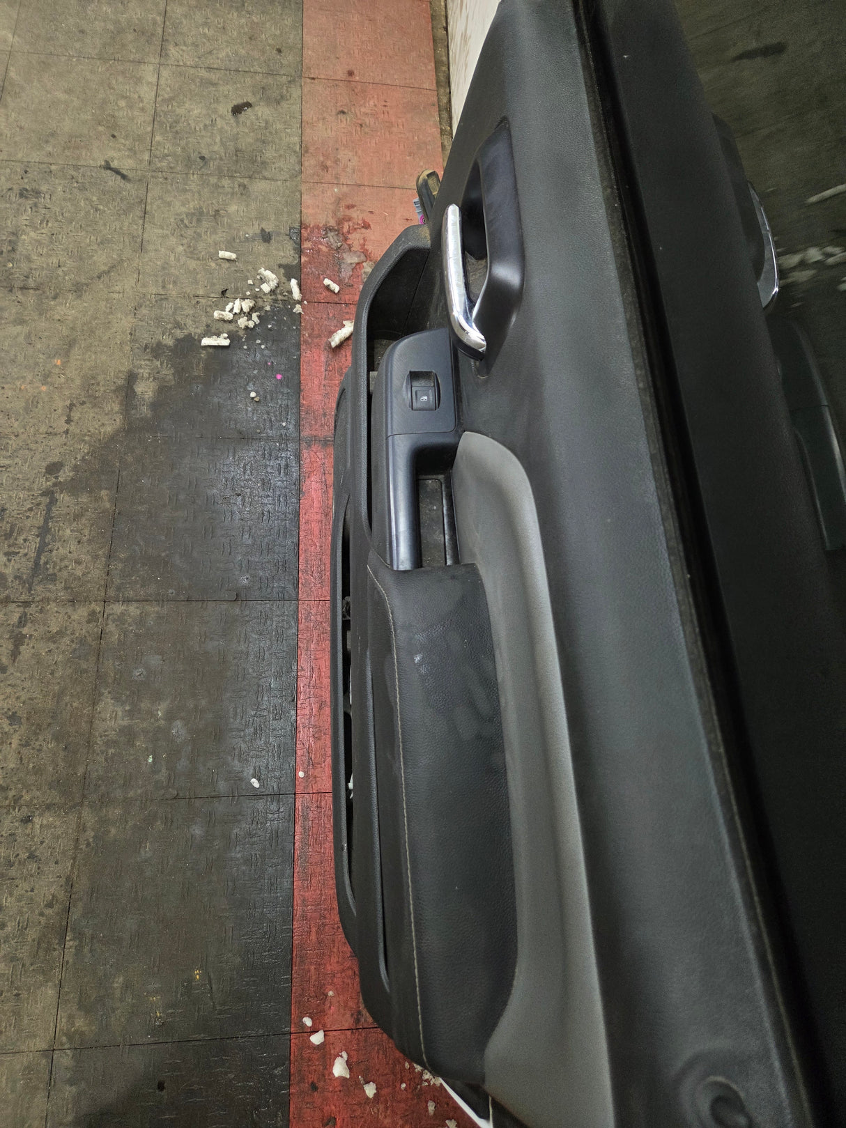 2014-2019 Chevrolet Silverado / GMC Sierra RH Rear Passenger Side Crew Cab Door 1500 2500 3500 HD