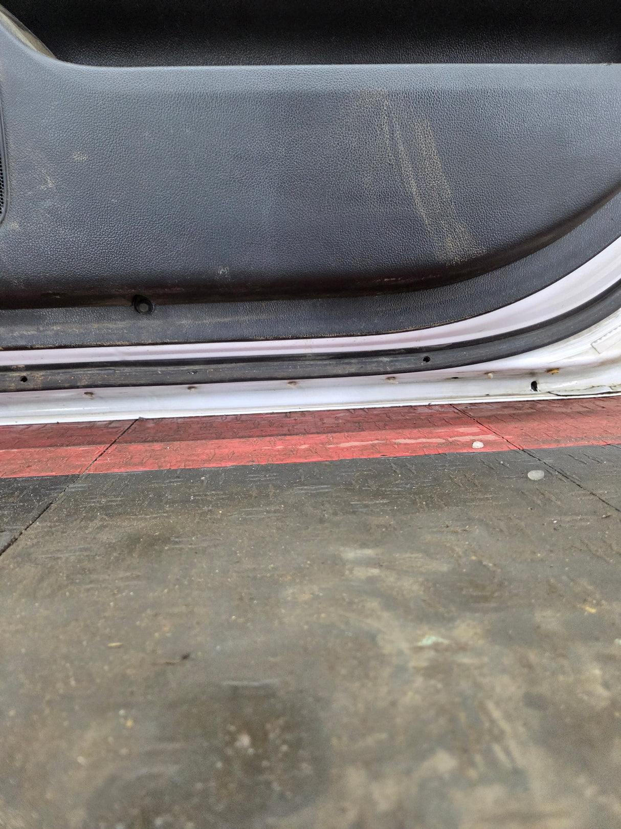 2014-2019 Chevrolet Silverado / GMC Sierra RH Rear Passenger Side Crew Cab Door 1500 2500 3500 HD