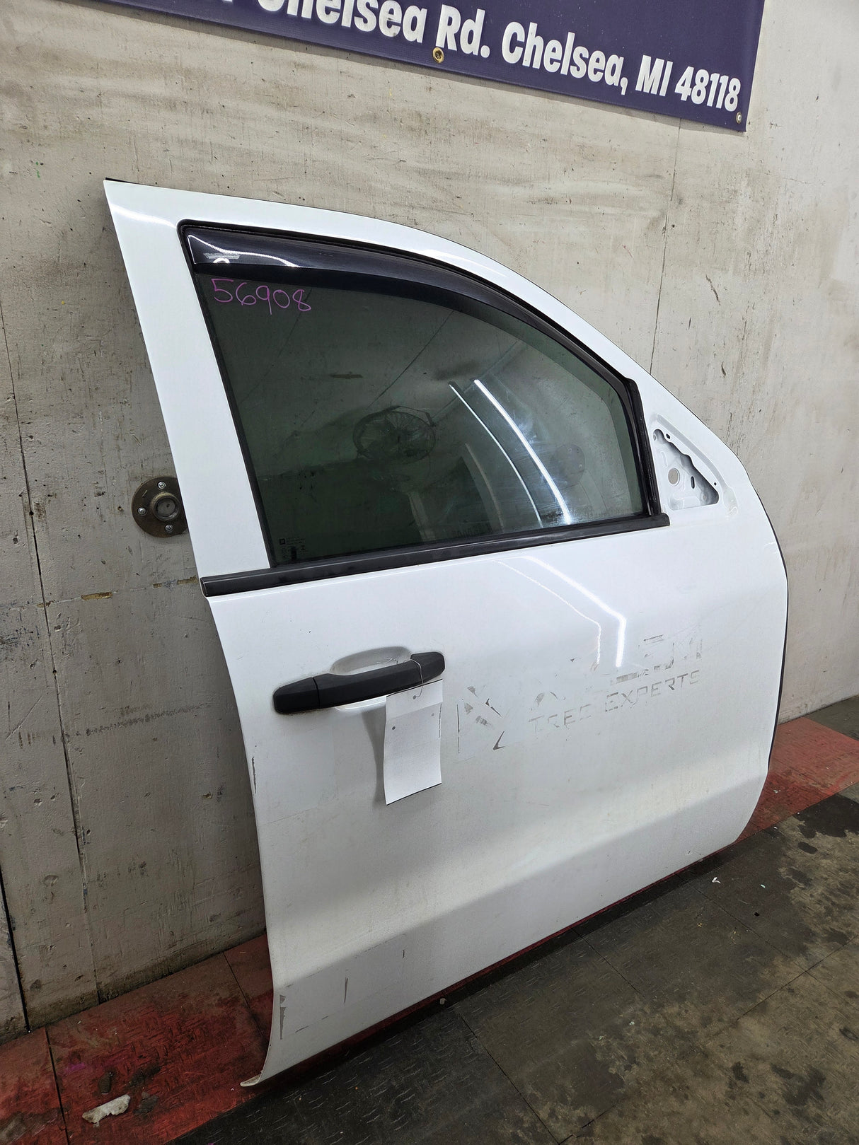 2014-2019 Chevrolet Silverado / GMC Sierra RH Front Passenger Side Crew Cab Door 1500 25000 3500 HD