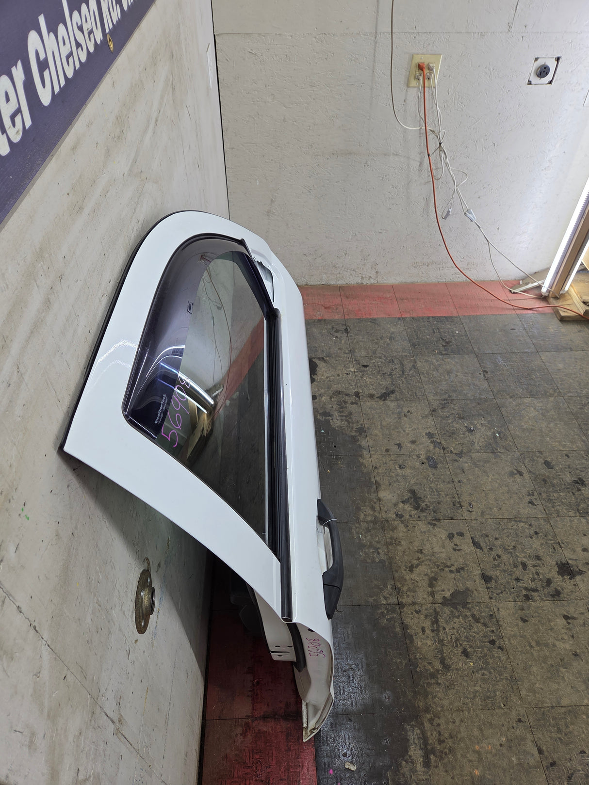 2014-2019 Chevrolet Silverado / GMC Sierra RH Front Passenger Side Crew Cab Door 1500 25000 3500 HD