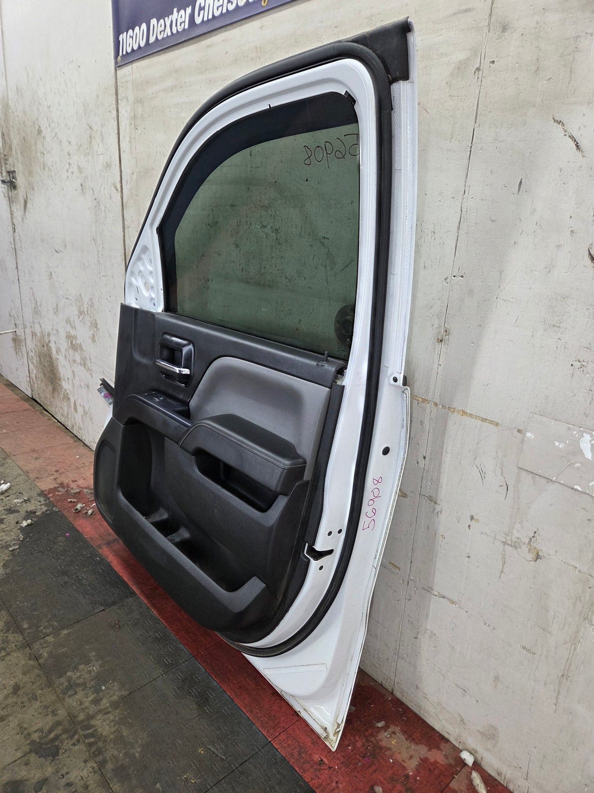 2014-2019 Chevrolet Silverado / GMC Sierra RH Front Passenger Side Crew Cab Door 1500 25000 3500 HD