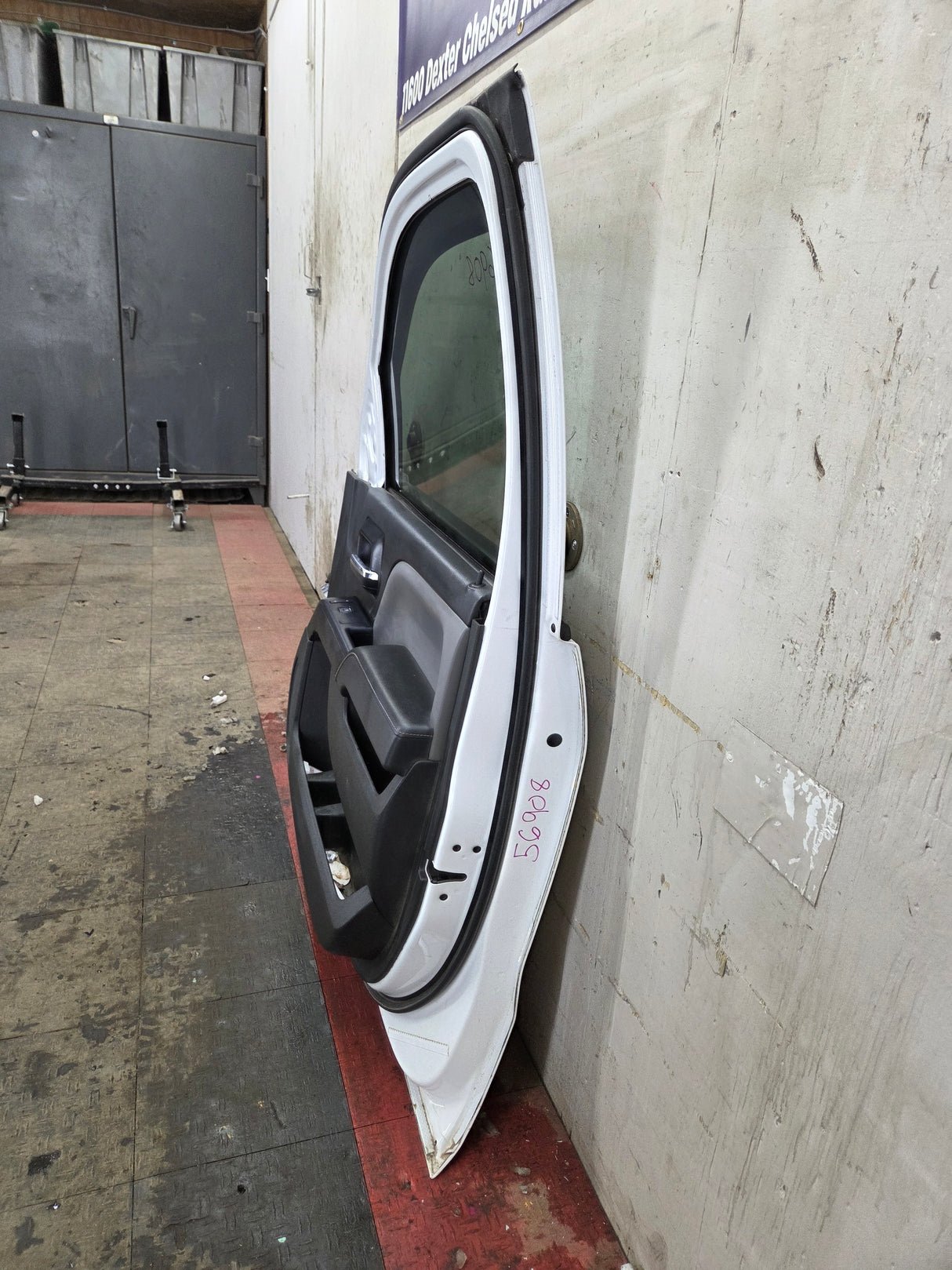 2014-2019 Chevrolet Silverado / GMC Sierra RH Front Passenger Side Crew Cab Door 1500 25000 3500 HD