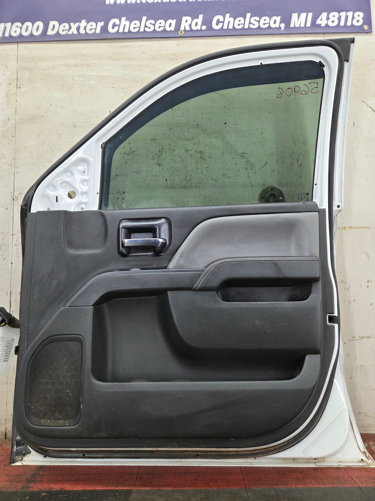2014-2019 Chevrolet Silverado / GMC Sierra RH Front Passenger Side Crew Cab Door 1500 25000 3500 HD