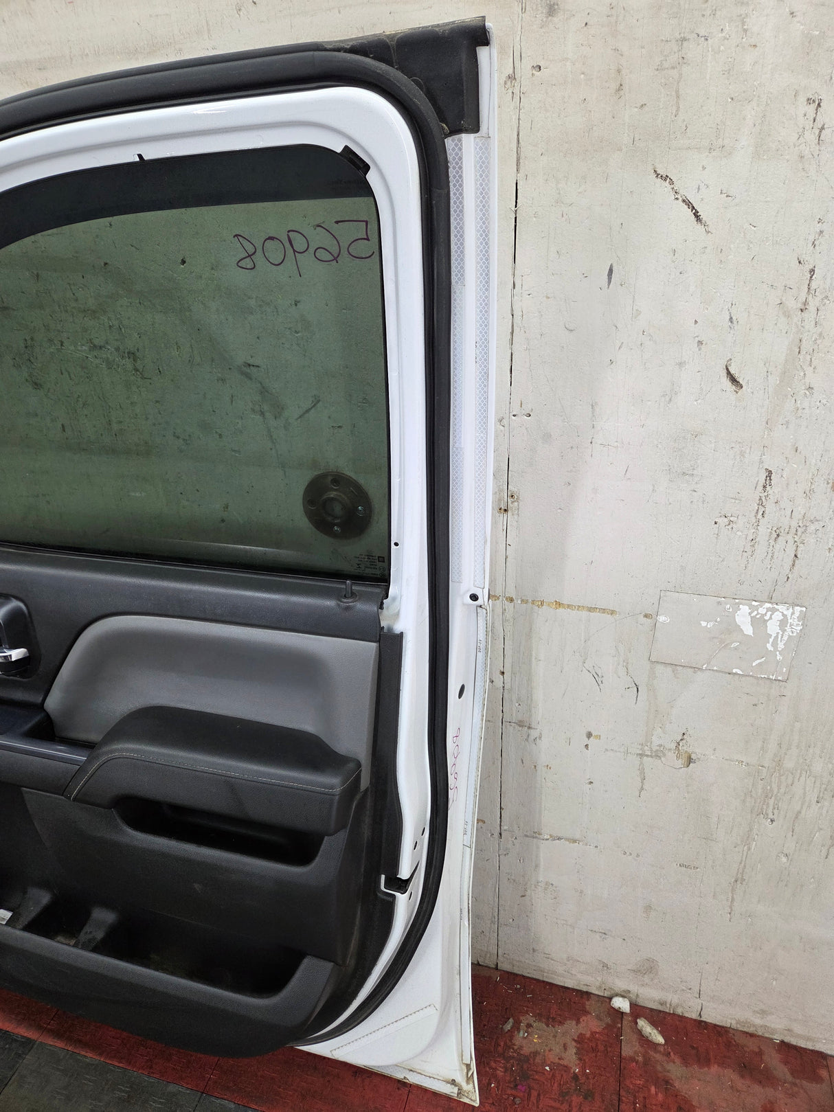 2014-2019 Chevrolet Silverado / GMC Sierra RH Front Passenger Side Crew Cab Door 1500 25000 3500 HD