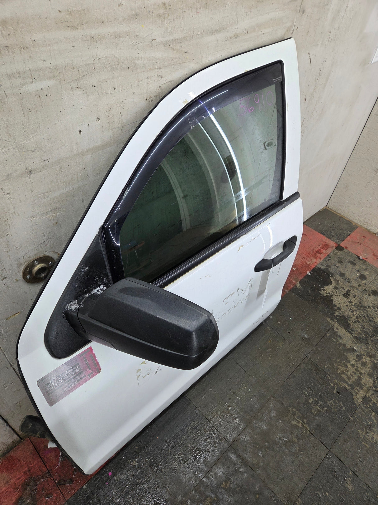 2014-2019 Chevrolet Silverado / GMC Sierra LH Front Driver Side Crew Cab Door 1500 25000 3500 HD