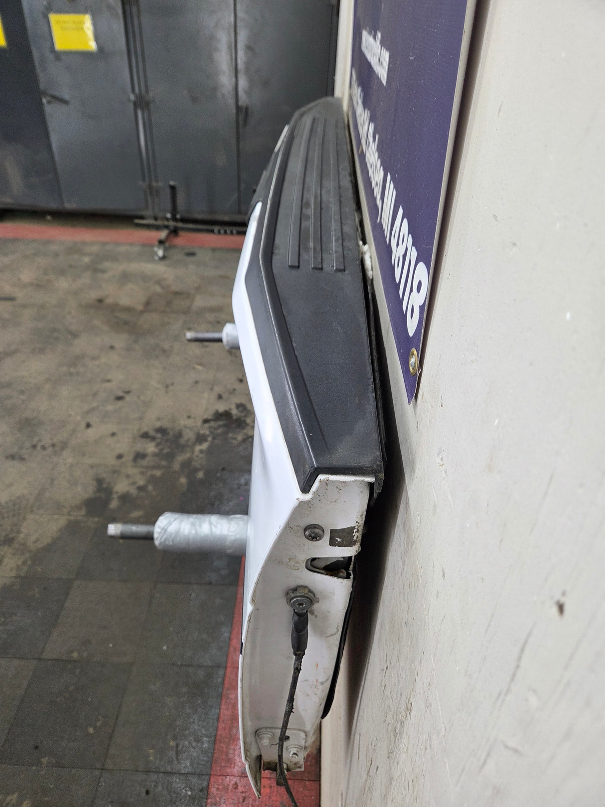 2015-2017 Ford F150 Tailgate - Oxford White