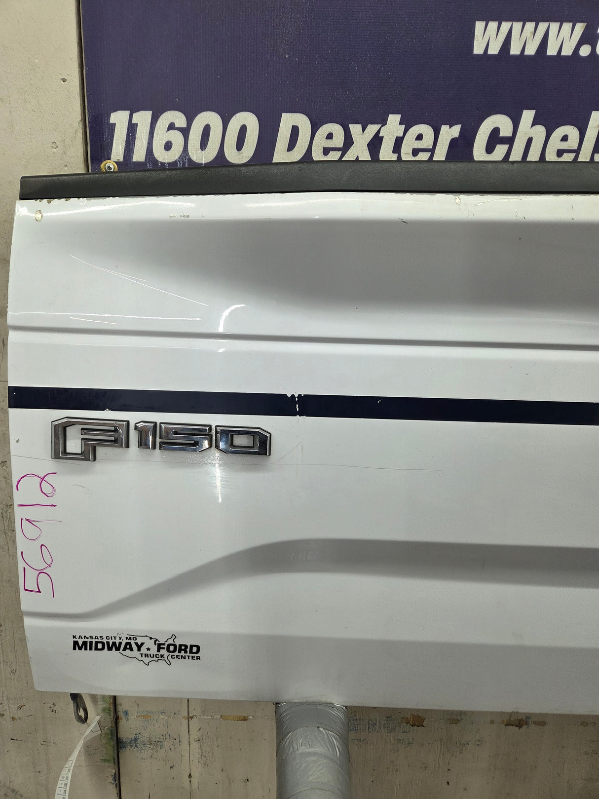 2015-2017 Ford F150 Tailgate - Oxford White