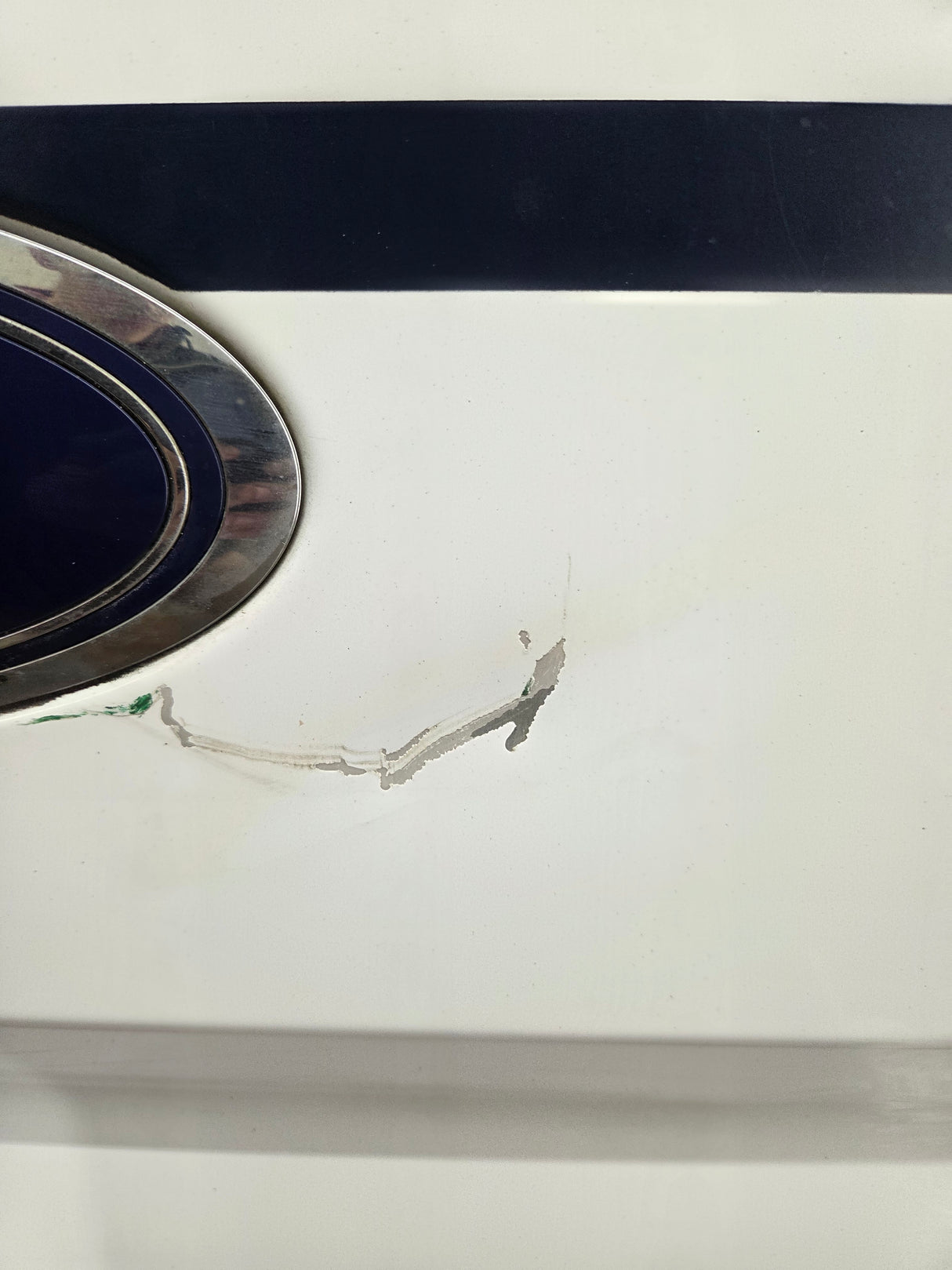 2015-2017 Ford F150 Tailgate - Oxford White