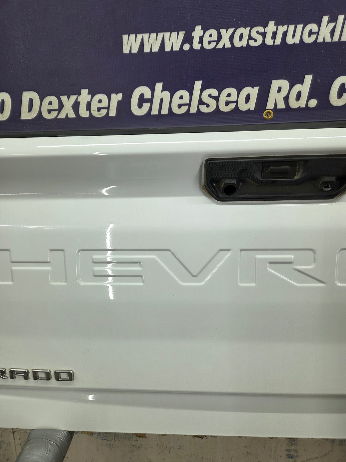 2019-2025 Chevrolet Silverado 2500 3500 Truck Tailgate