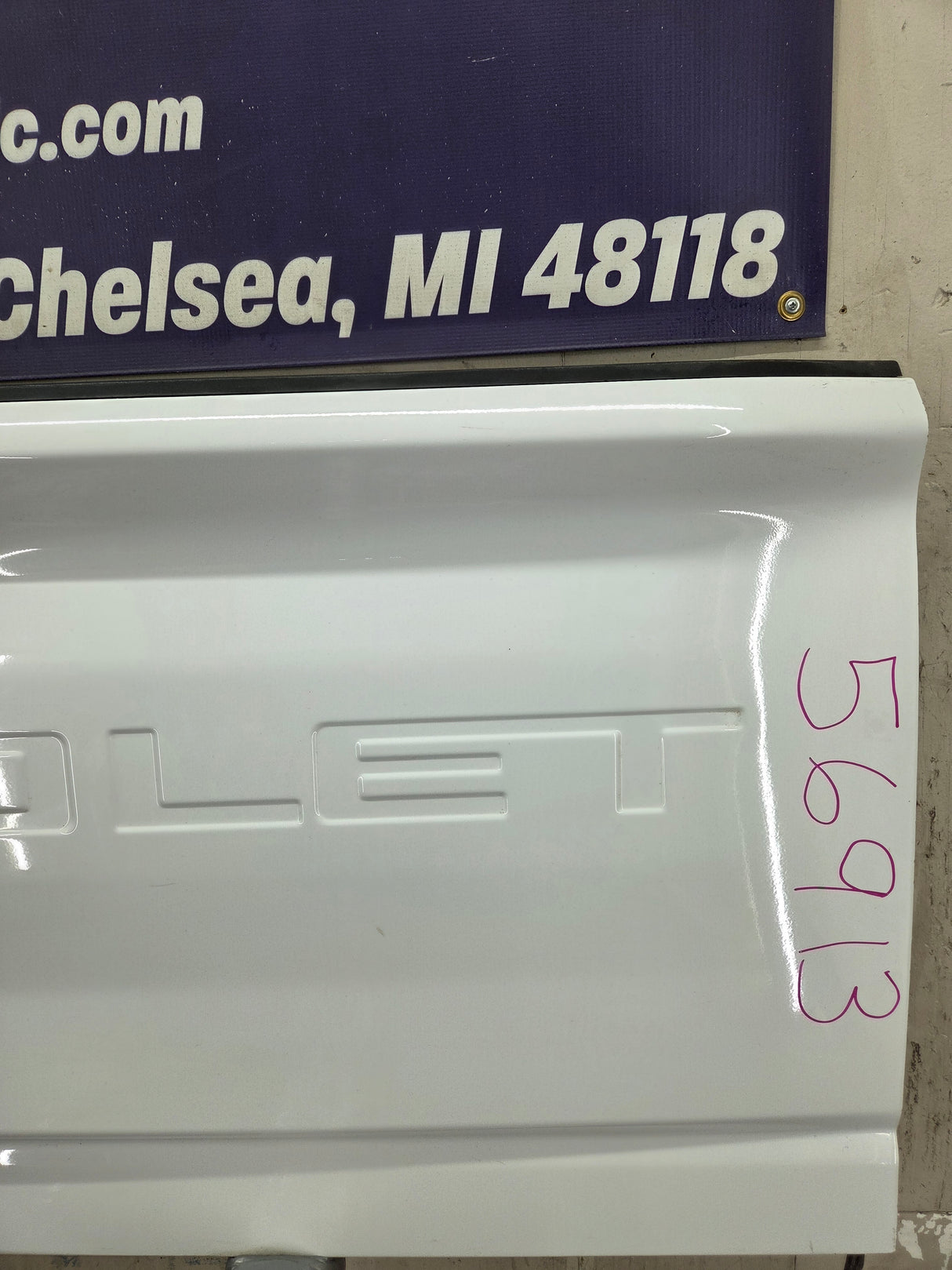 2019-2025 Chevrolet Silverado 2500 3500 Truck Tailgate