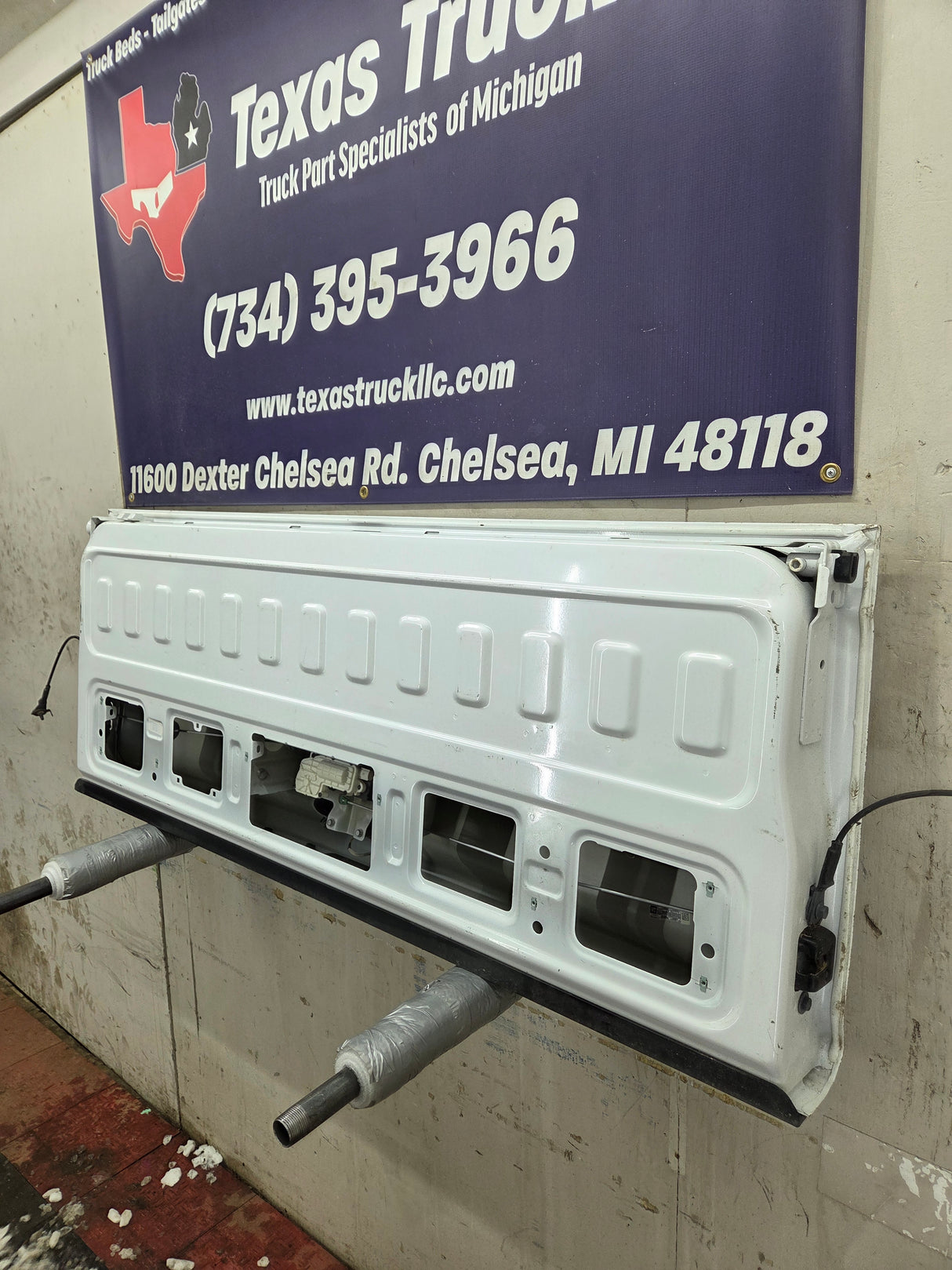 2019-2025 Chevrolet Silverado 2500 3500 Truck Tailgate