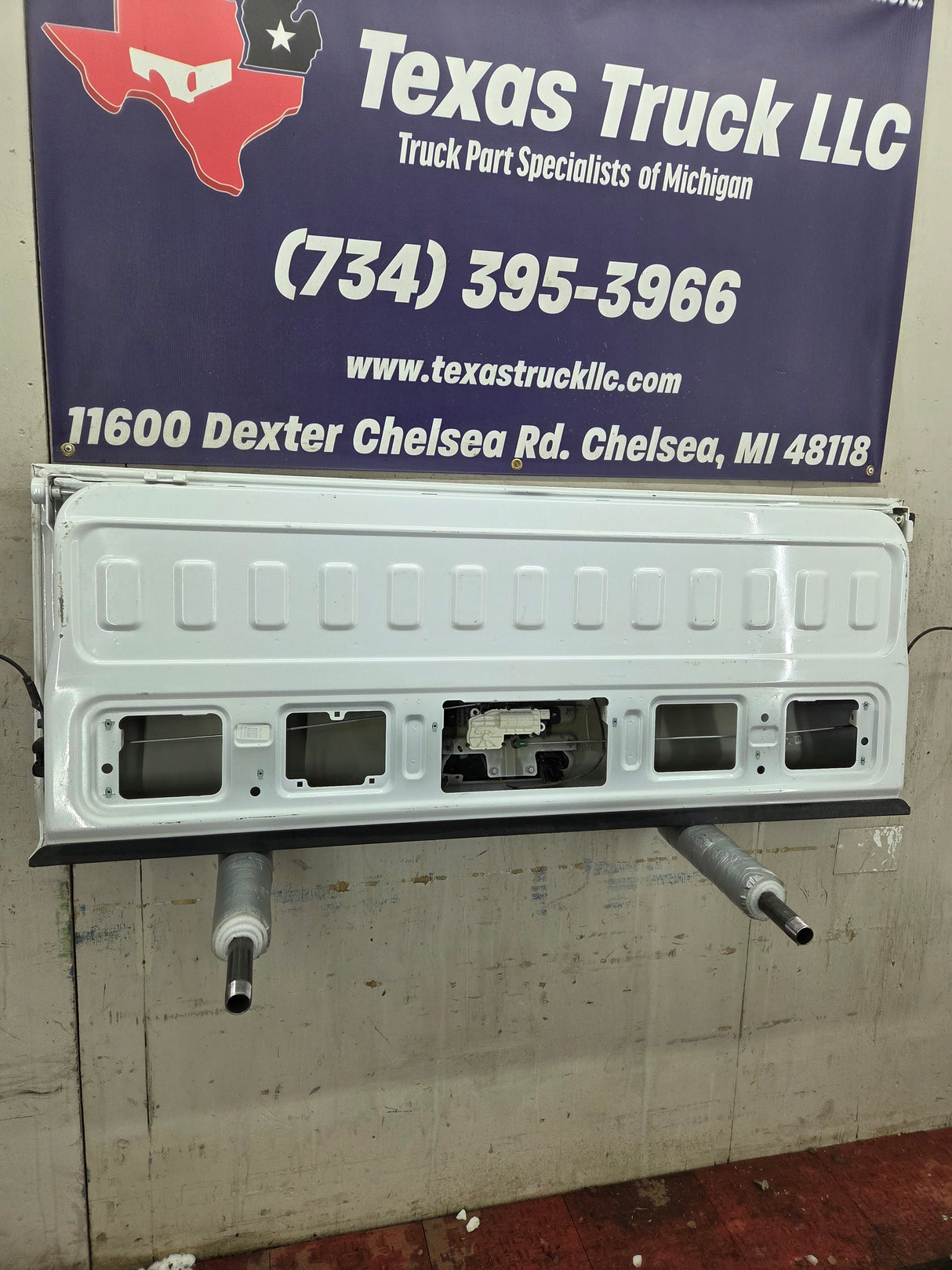 2019-2025 Chevrolet Silverado 2500 3500 Truck Tailgate