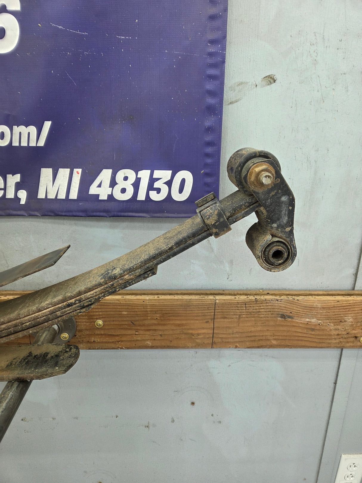 1999-2007 Ford F250 F350 Super Duty Rear Leaf Spring - 1