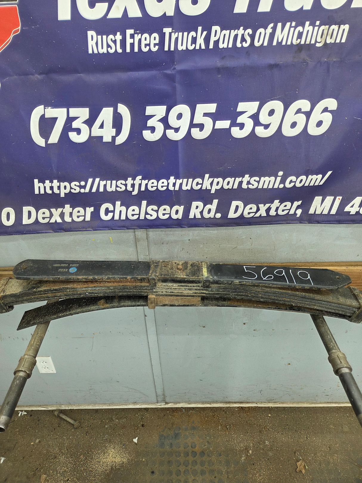 2008-2010 Ford F250 F350 Super Duty Rear Leaf Spring (1)