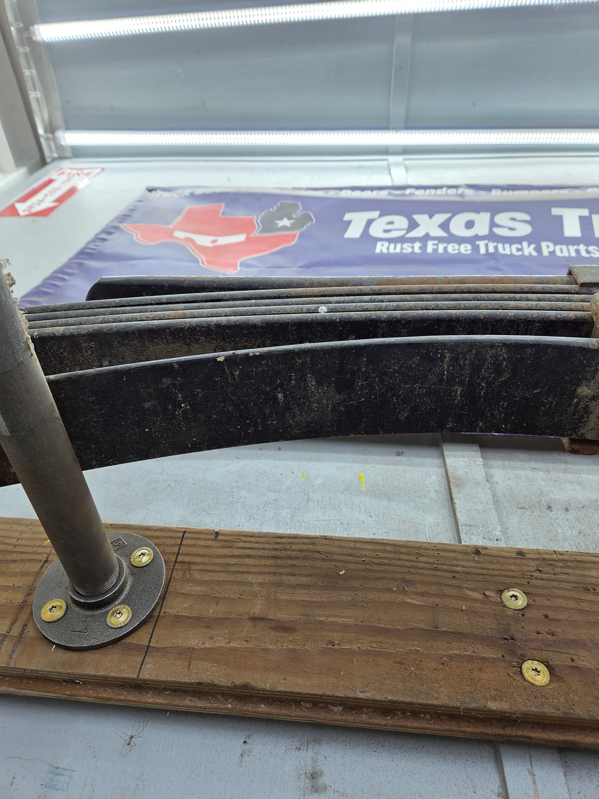 2008-2010 Ford F250 F350 Super Duty Rear Leaf Spring (1)