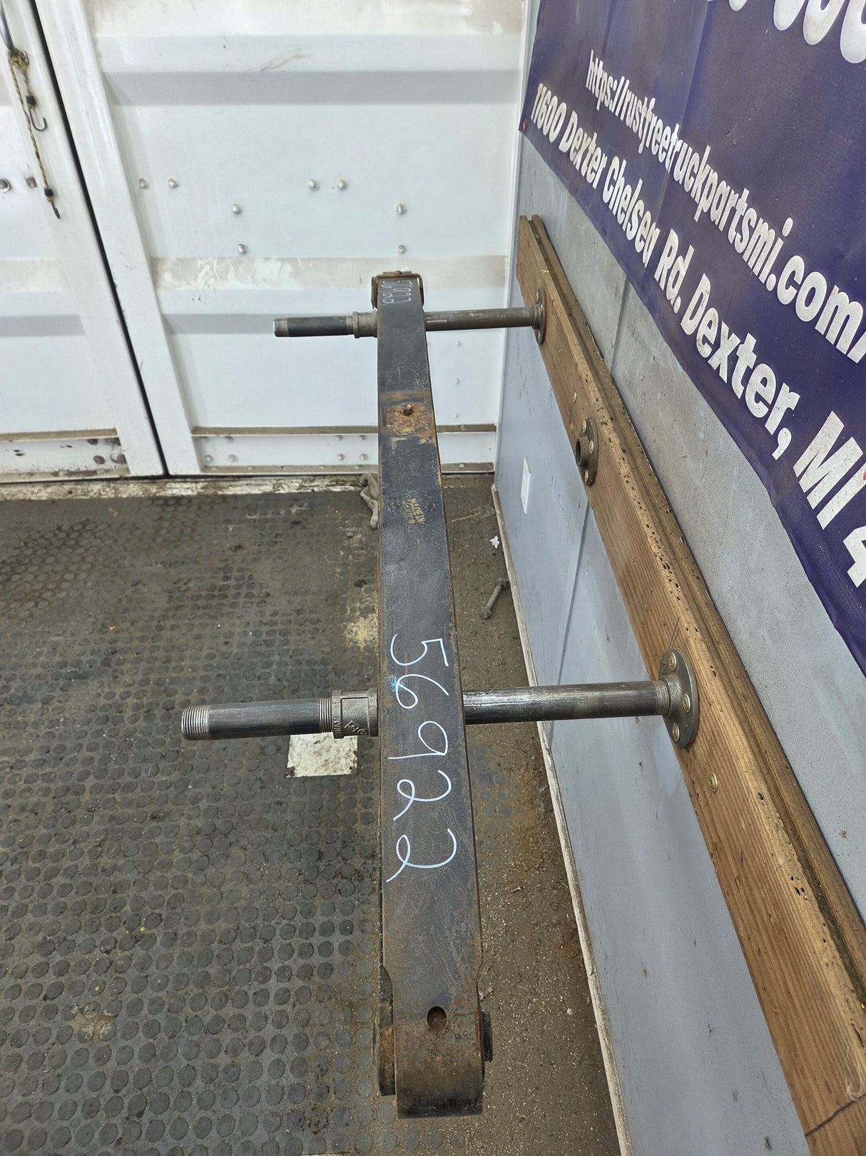 1999-2004 Ford F250 F350 Super Duty Excursion Front Leaf Spring