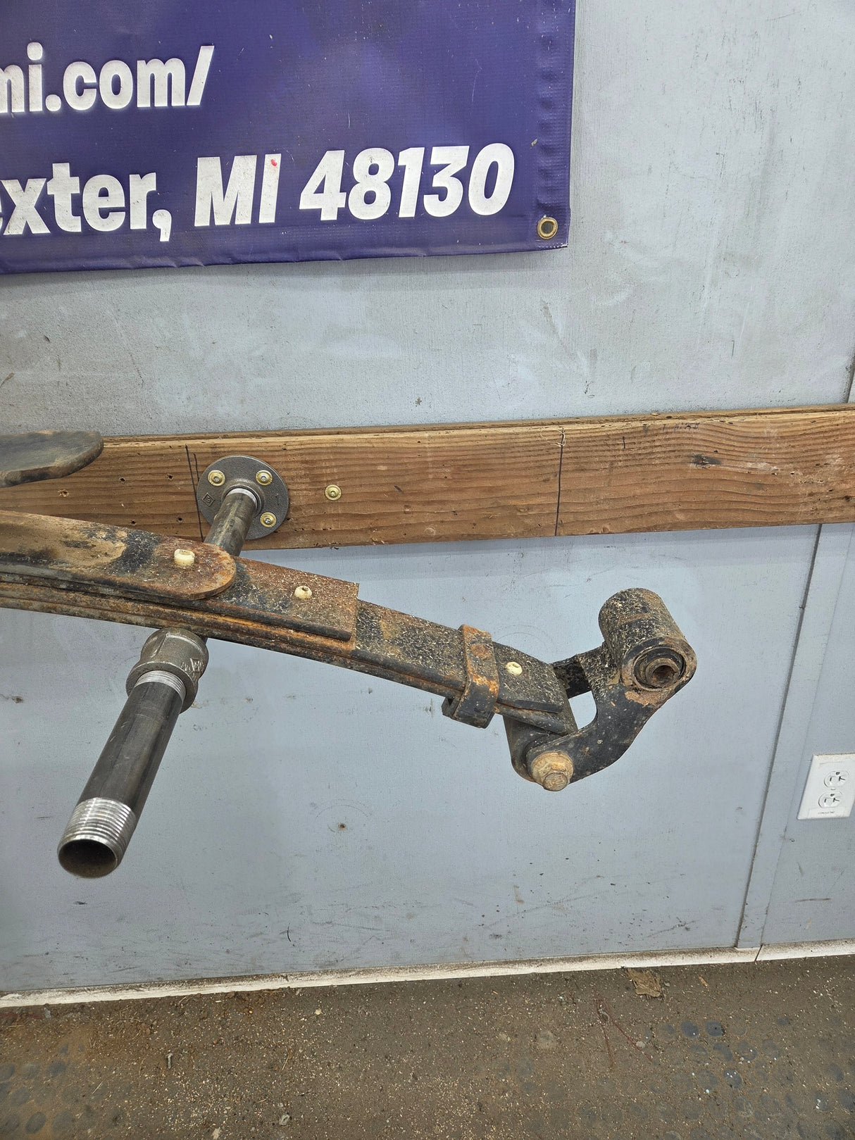 2008-2010 Ford F250 F350 Super Duty Rear Leaf Spring (1)