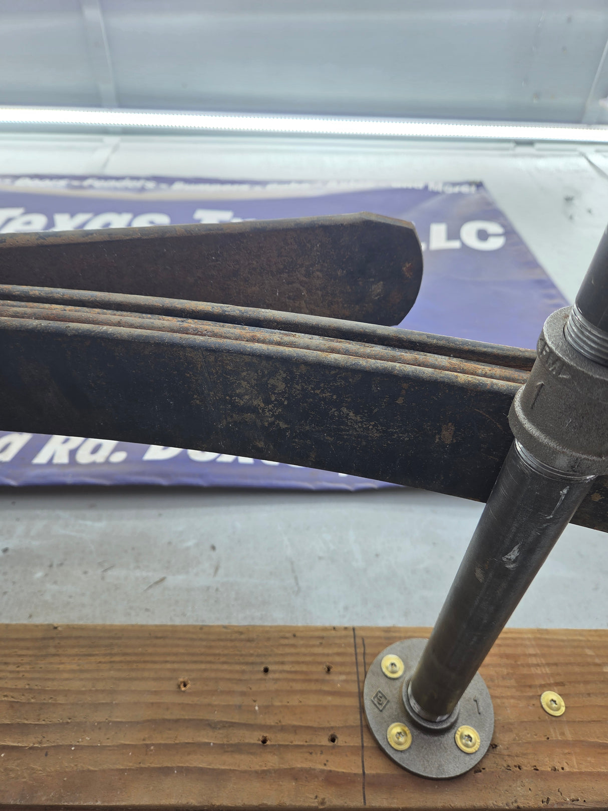 2008-2010 Ford F250 F350 Super Duty Rear Leaf Spring (1)