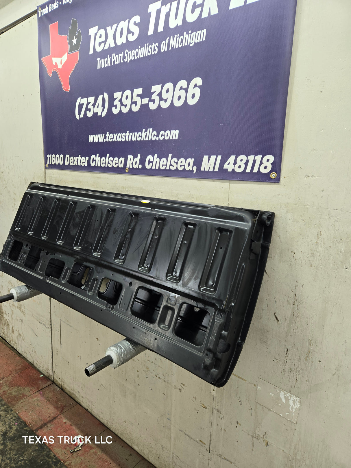 2008-2016 Ford Super Duty Tailgate F250 F350 F450 F550 - Aftermarket Replacement