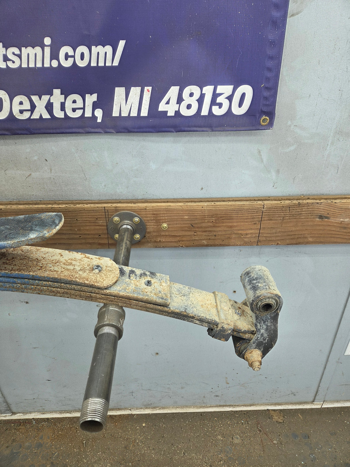 1999-2007 Ford F250 F350 Super Duty Rear Leaf Spring - 1