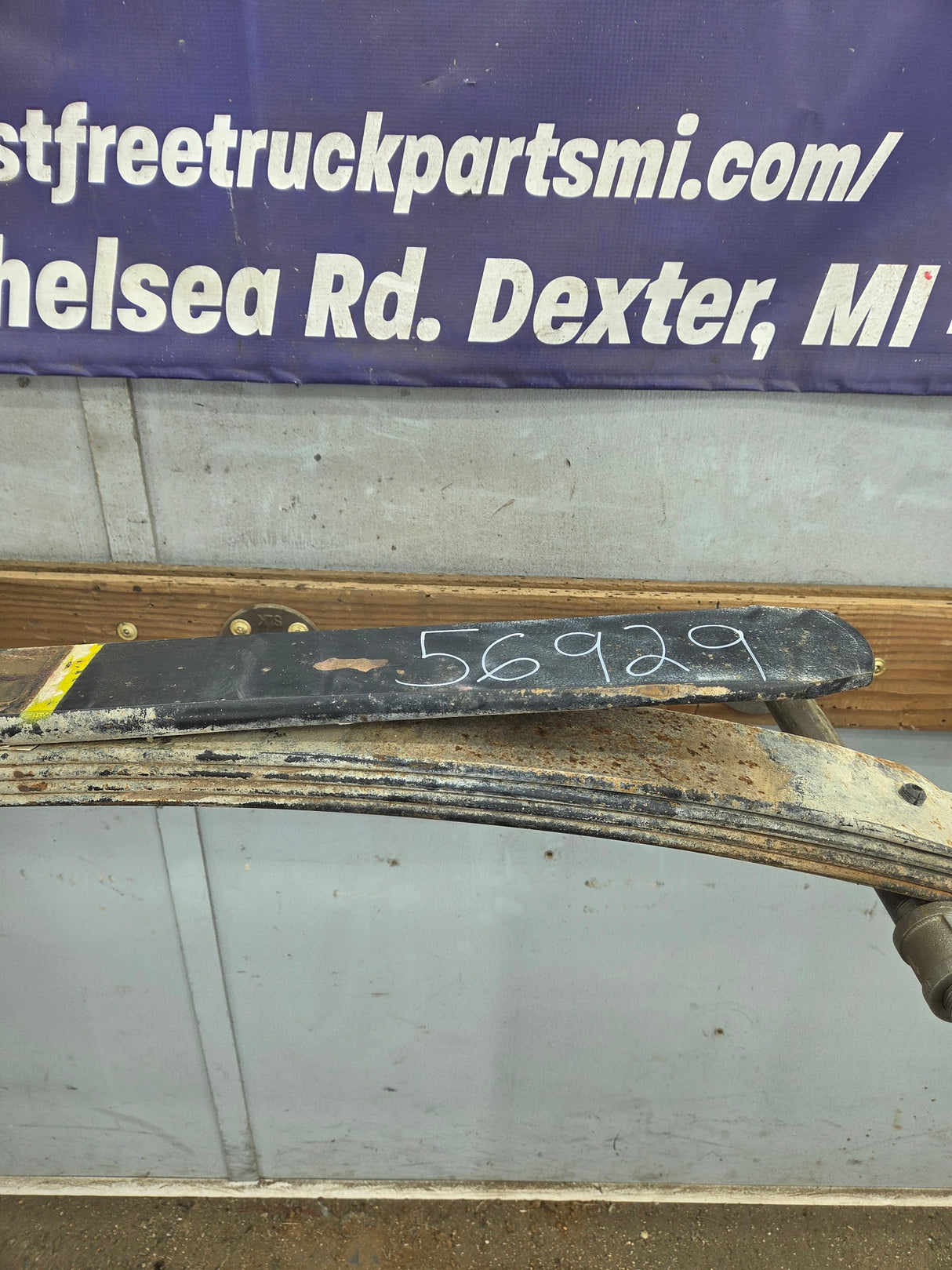 1999-2007 Ford F250 F350 Super Duty Rear Leaf Spring - 1
