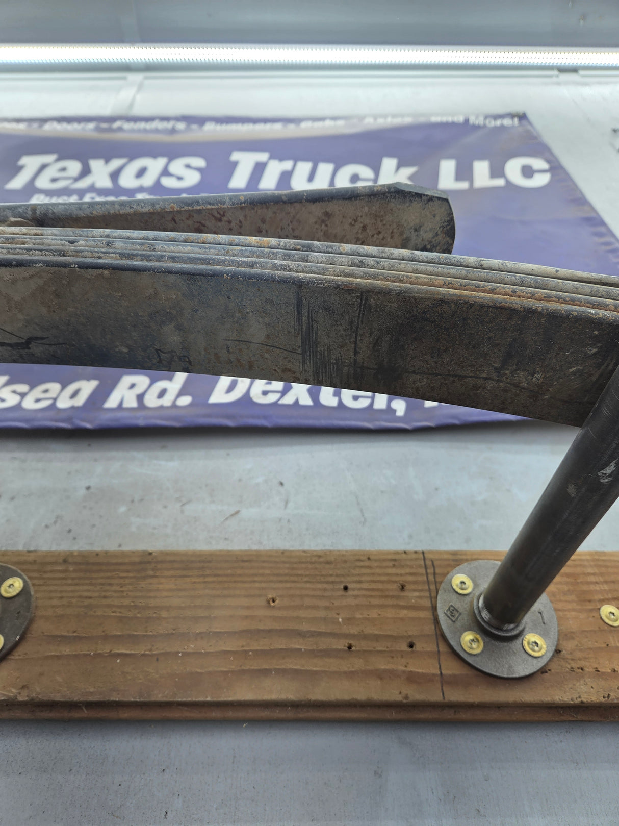 1999-2007 Ford F250 F350 Super Duty Rear Leaf Spring - 1