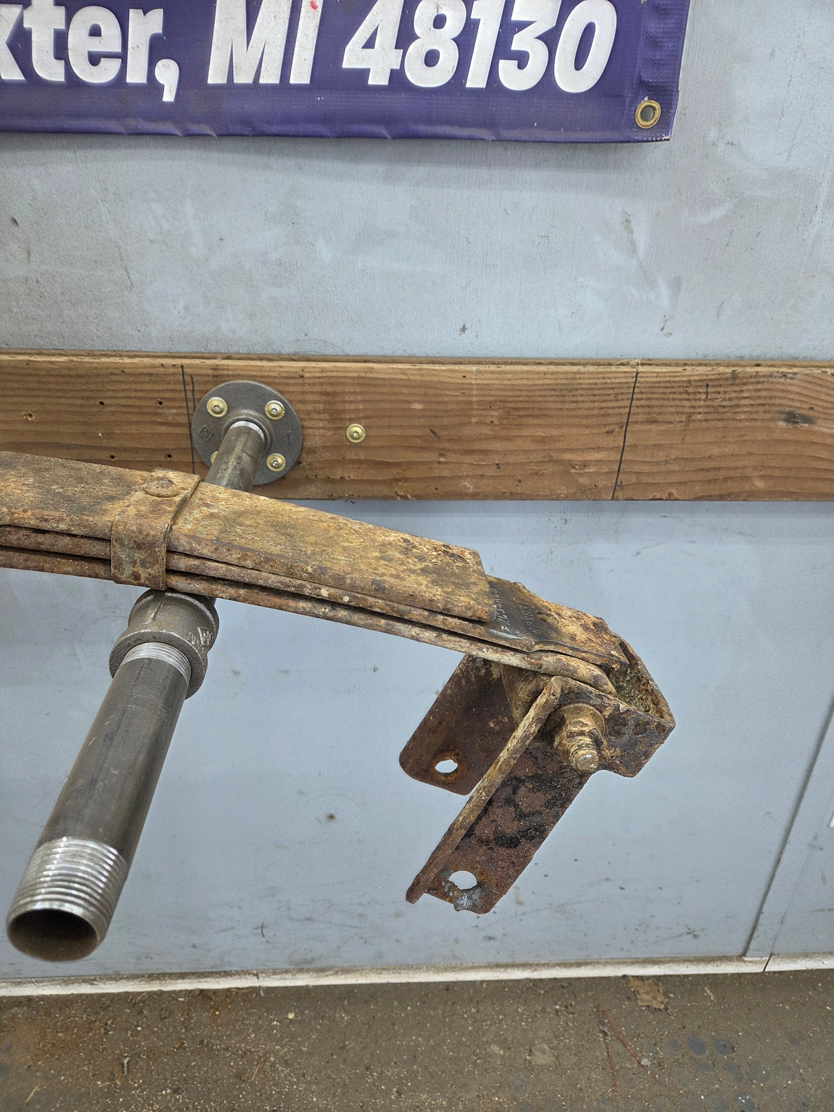 1999-2004 Ford F250 F350 Super Duty Excursion Front Leaf Spring