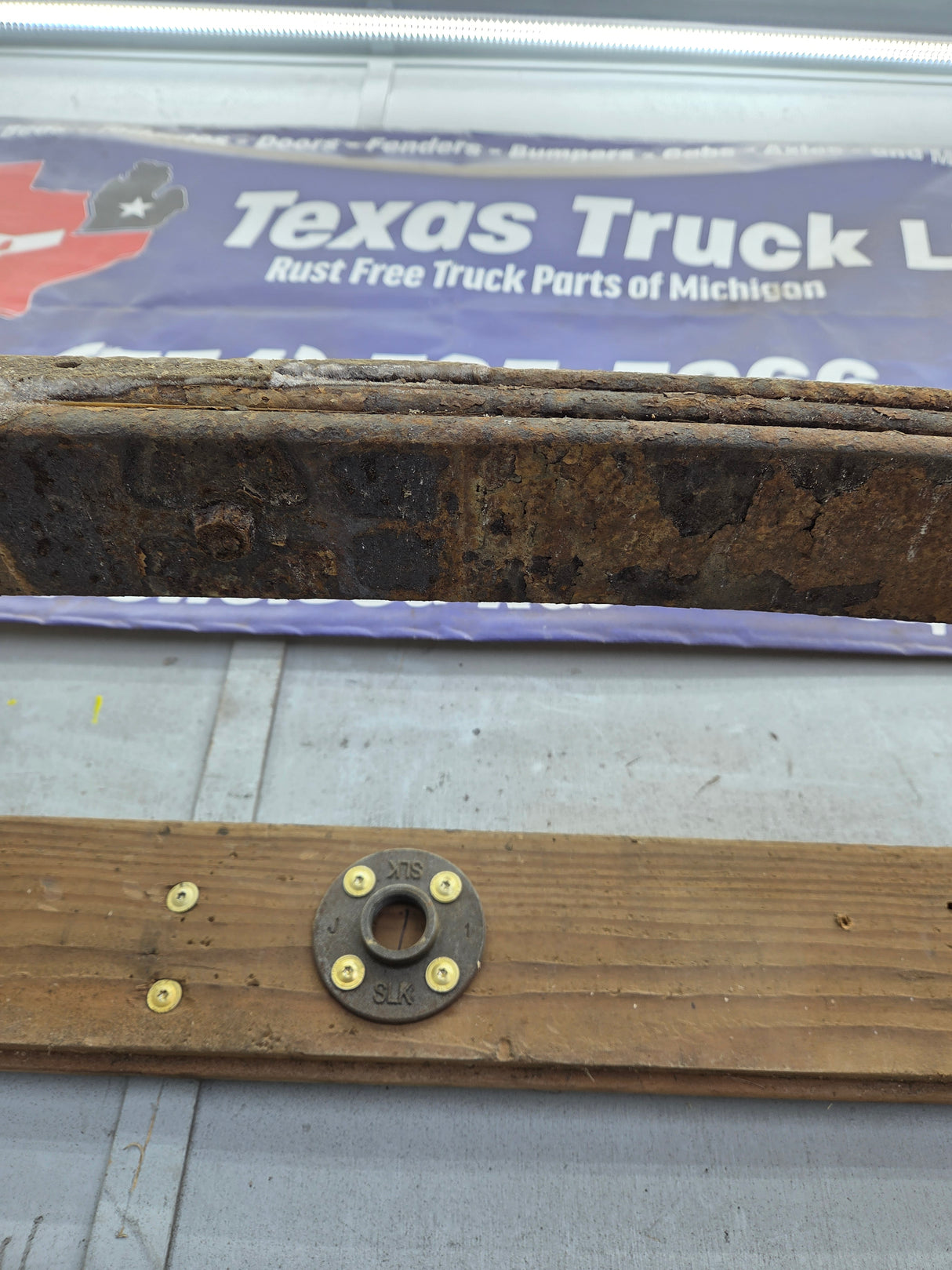 1999-2004 Ford F250 F350 Super Duty Excursion Front Leaf Spring