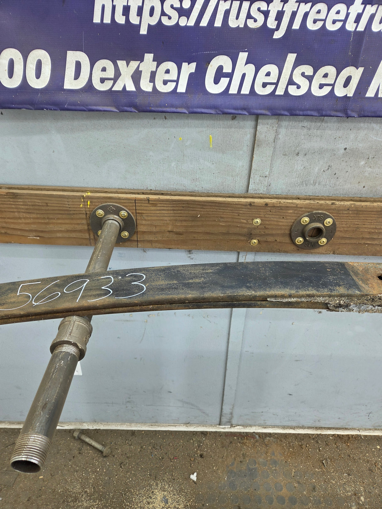 1999-2004 Ford F250 F350 Super Duty Excursion Front Leaf Spring