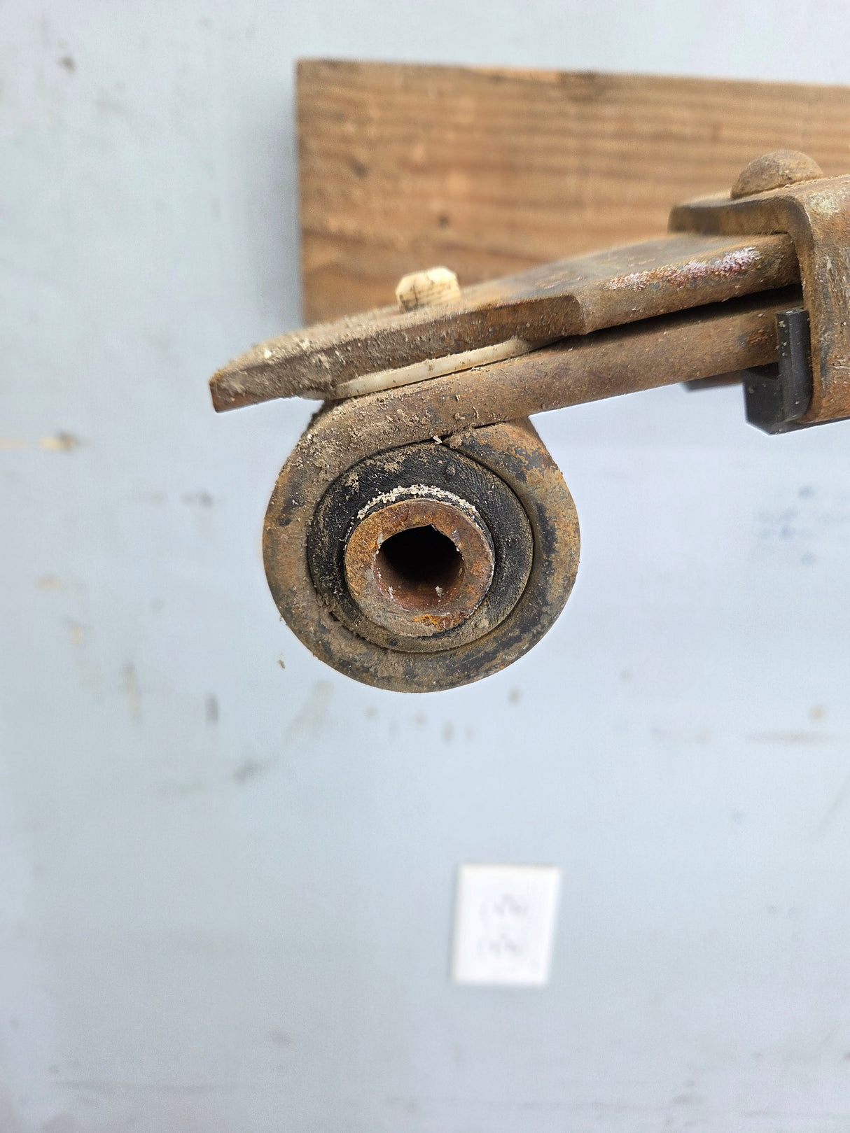 1999-2004 Ford F250 F350 Super Duty Excursion Front Leaf Spring