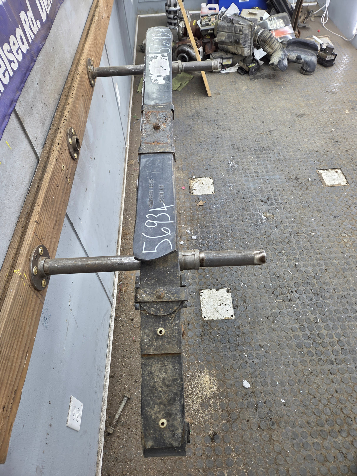 1999-2007 Ford F250 F350 Super Duty Rear Leaf Springs - 1
