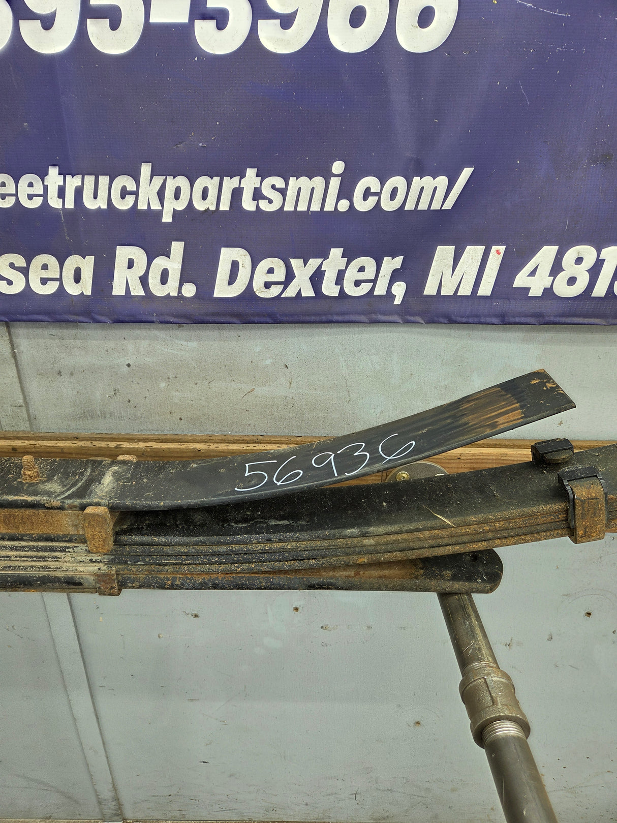 2008-2010 Ford F250 F350 Super Duty Rear Leaf Spring (1)