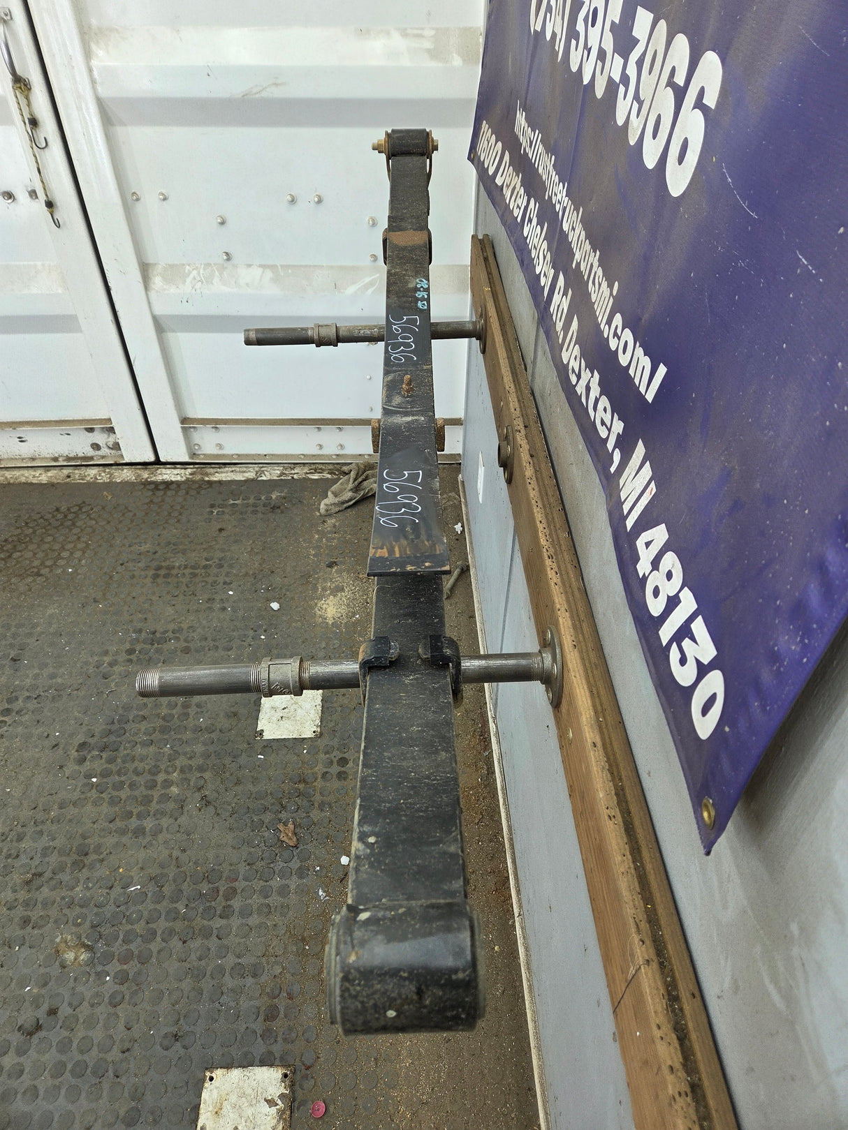 2008-2010 Ford F250 F350 Super Duty Rear Leaf Spring (1)