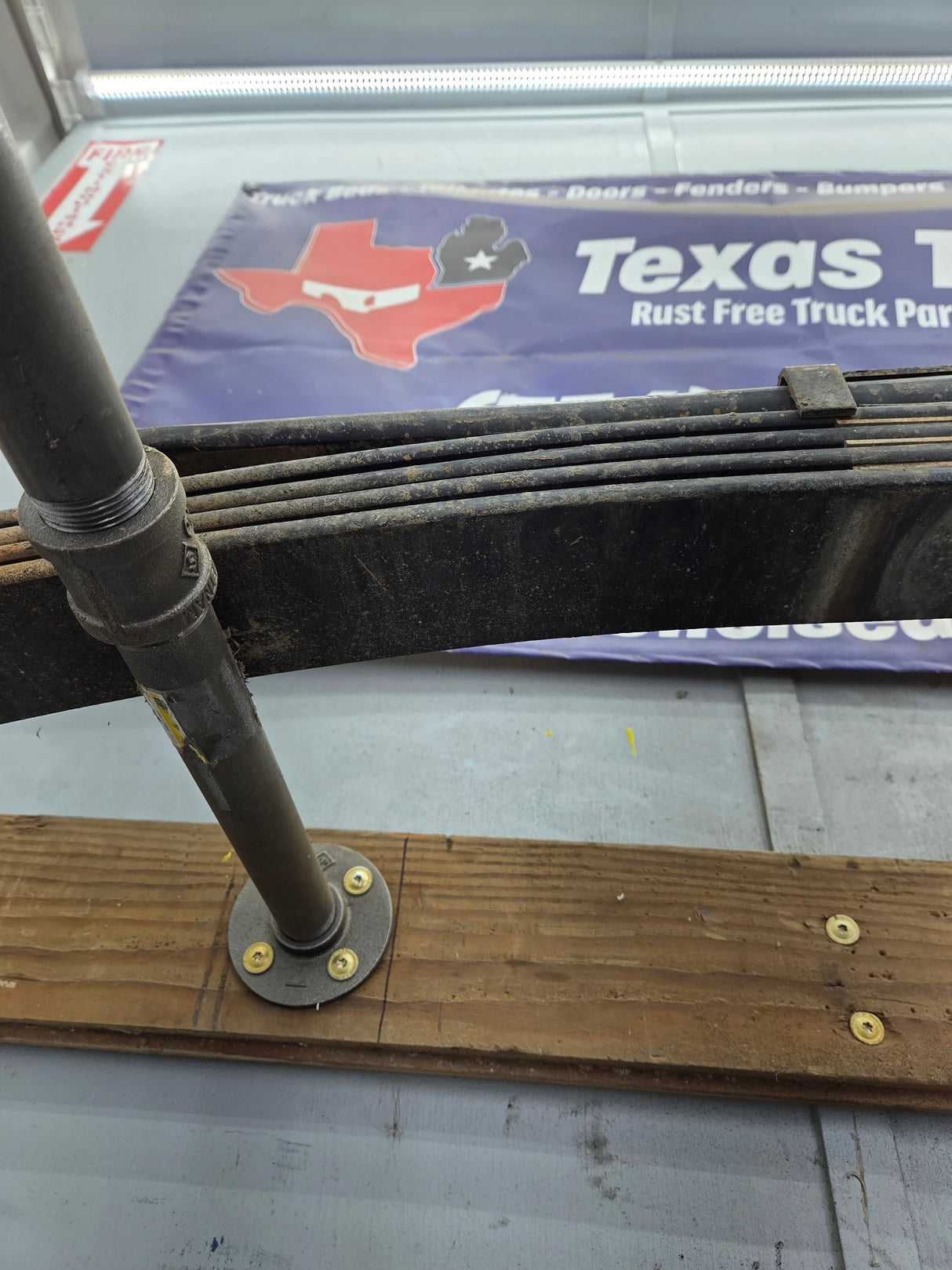 1999-2007 Ford F250 F350 Super Duty Rear Leaf Spring - 1