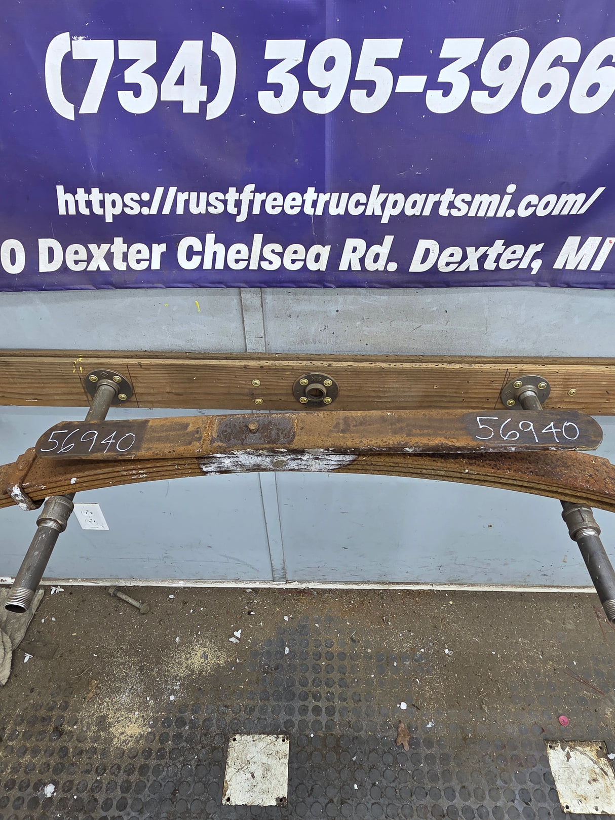 1999-2007 Ford F250 F350 Super Duty Rear Leaf Spring - 1