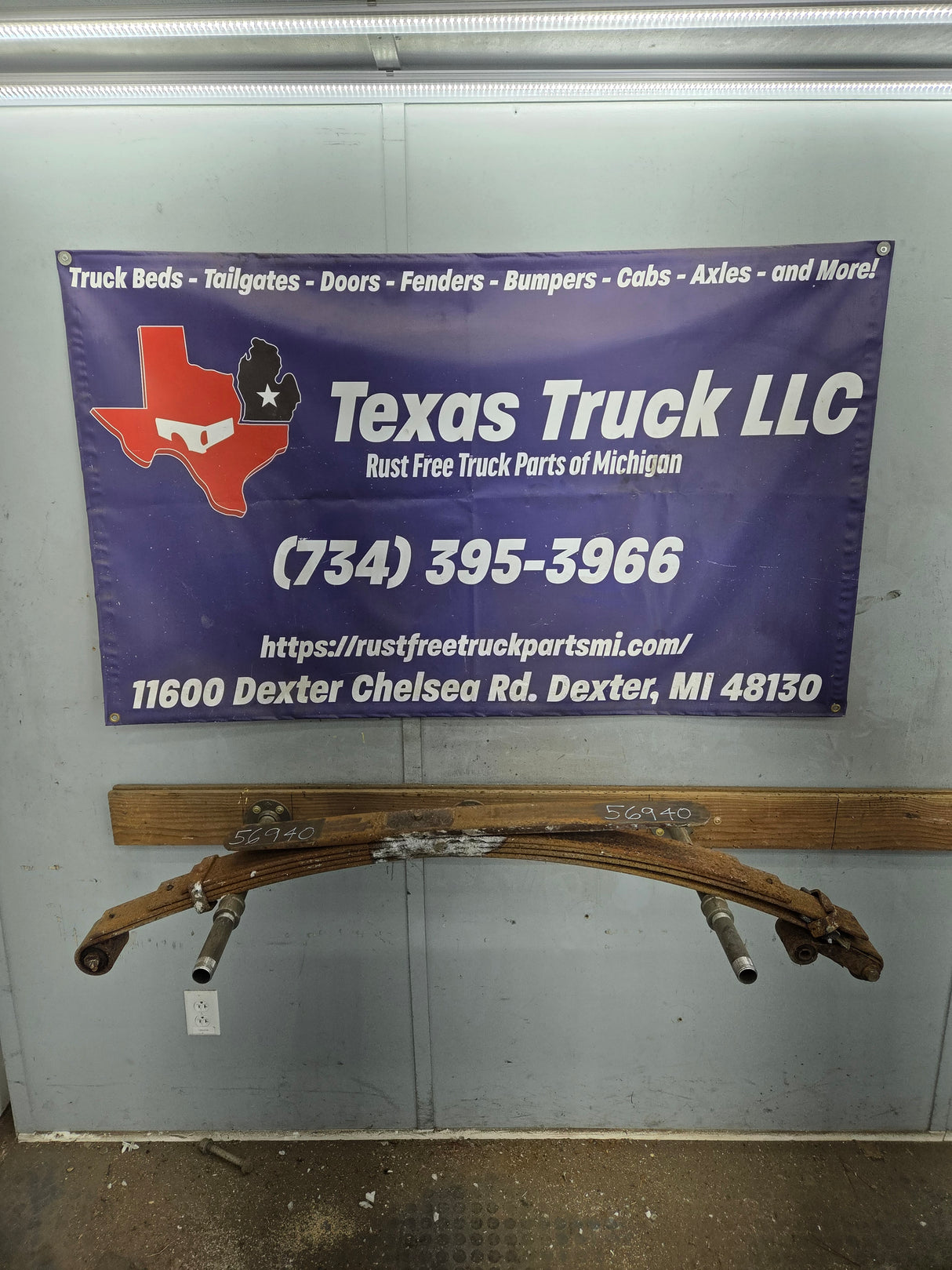 1999-2007 Ford F250 F350 Super Duty Rear Leaf Spring - 1