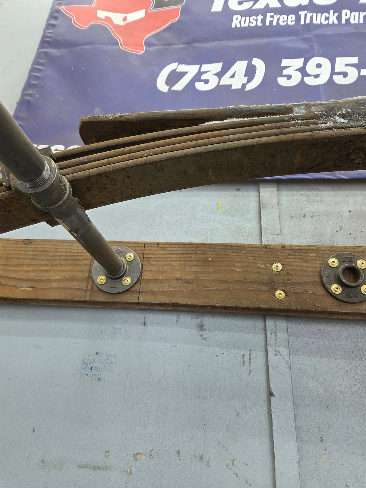 1999-2007 Ford F250 F350 Super Duty Rear Leaf Spring - 1