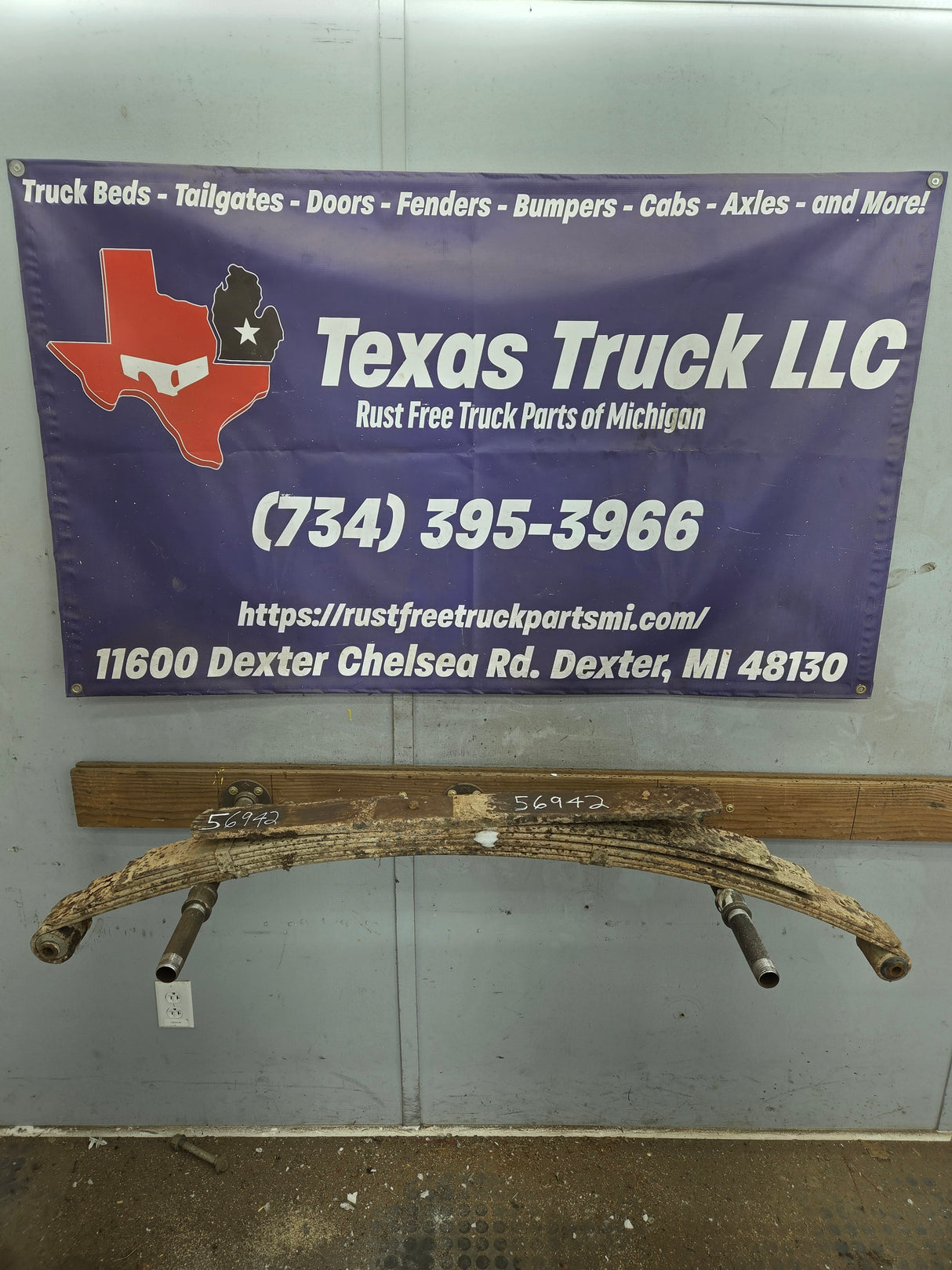 1999-2007 Ford F250 F350 Super Duty Rear Leaf Spring - 1