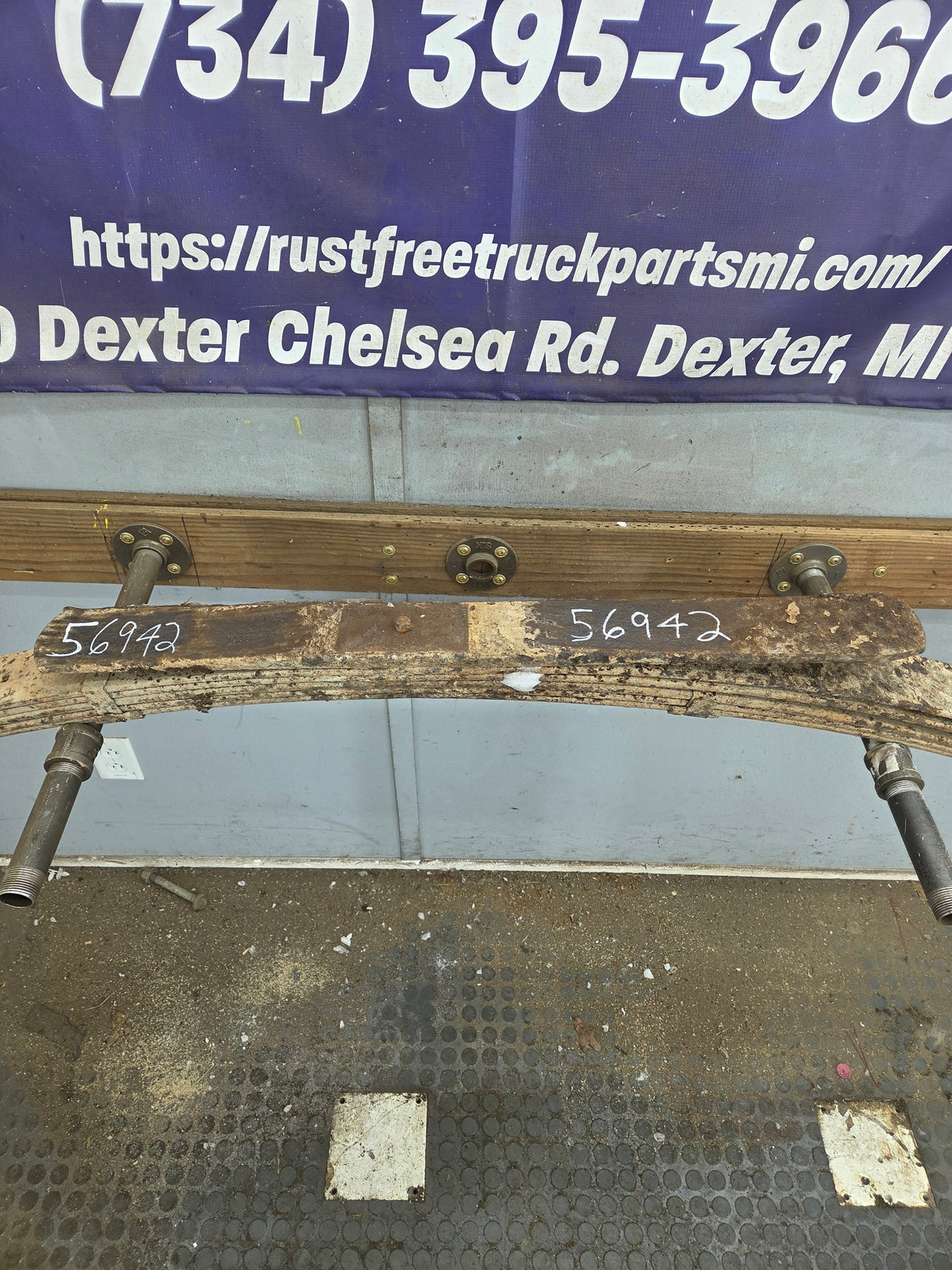 1999-2007 Ford F250 F350 Super Duty Rear Leaf Spring - 1