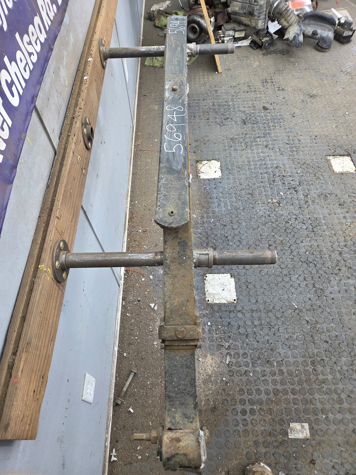 1999-2006 Chevrolet Silverado / GMC Sierra 1500 Rear Leaf Spring - (1)